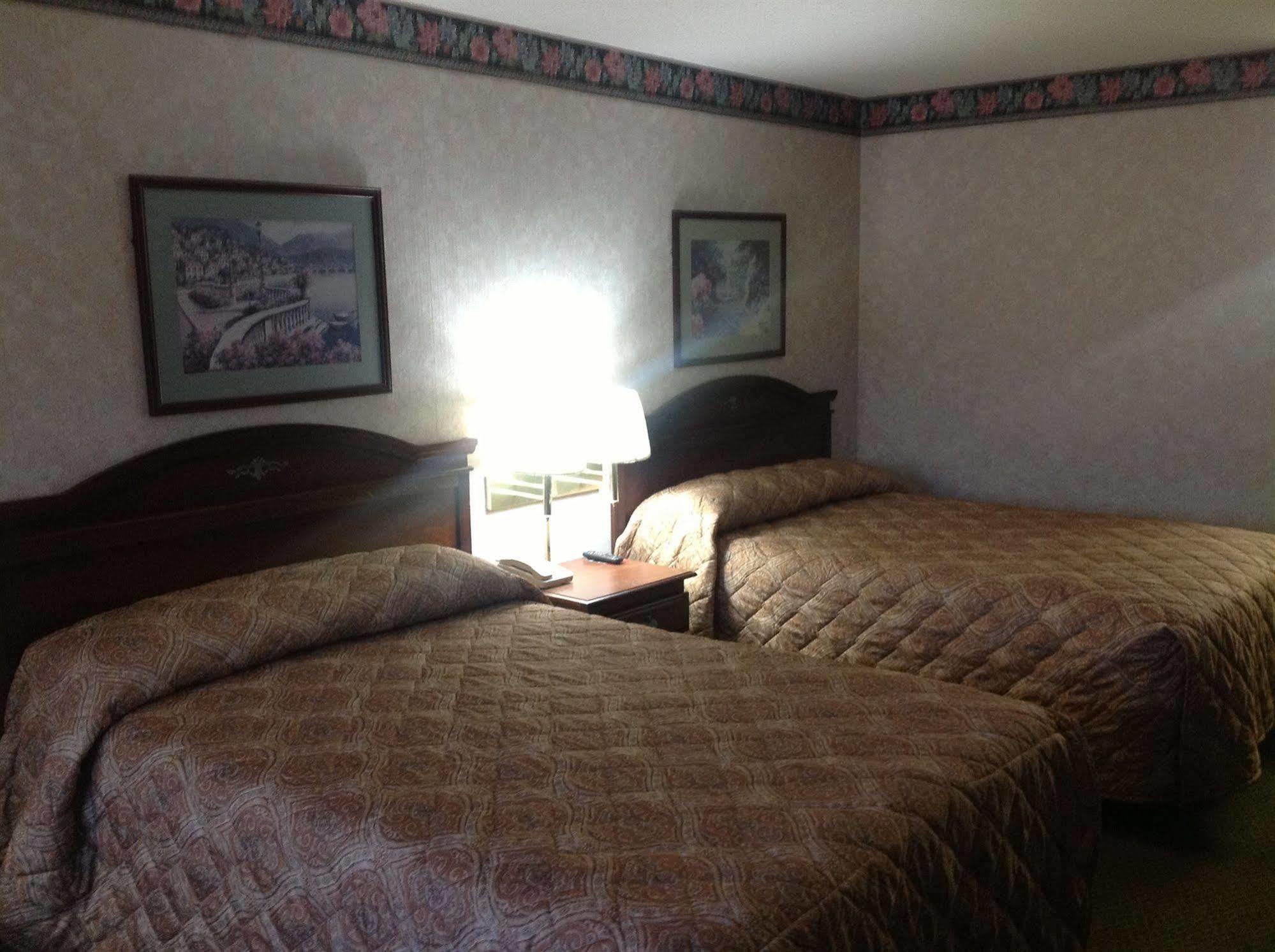 Colonial Inn And Suites - Memphis 사우스헤이븐 외부 사진