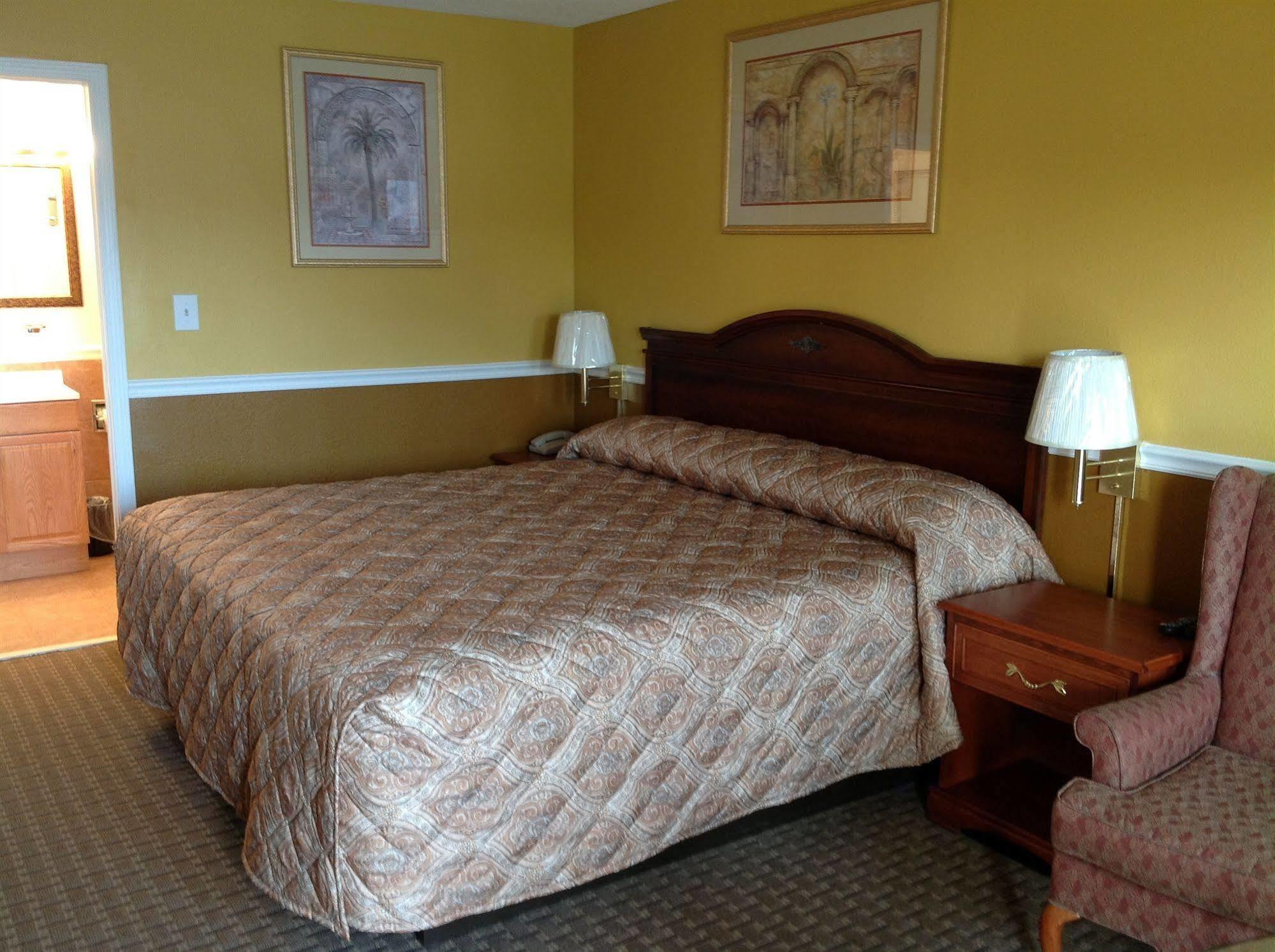 Colonial Inn And Suites - Memphis 사우스헤이븐 외부 사진